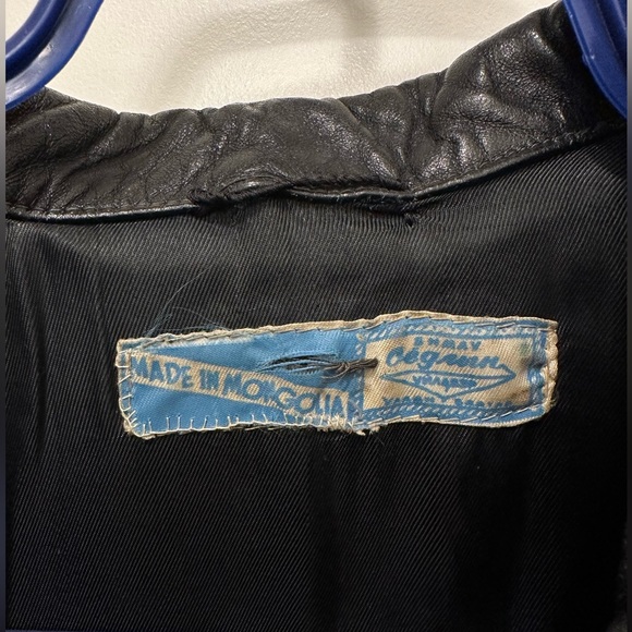 Vintage black leather jacket - Picture 8 of 9